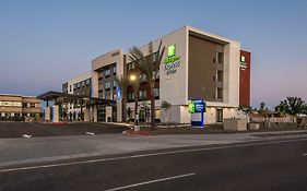 Holiday Inn Express & Suites - Phoenix North - Happy Valley By Ihg